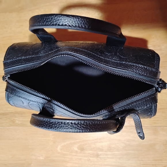 Coach Black Embossed Leather Duffel Bag Gotham 24 - Picture 6 of 6